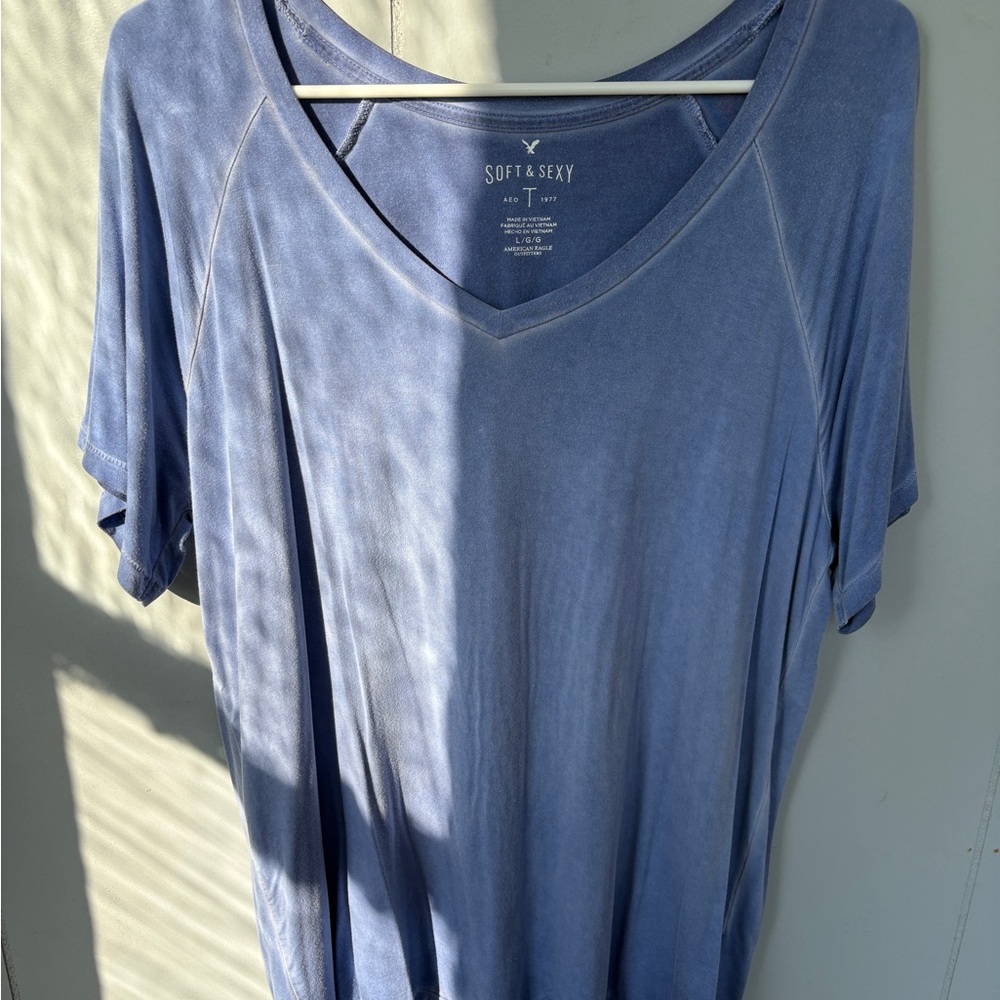 Soft & Sexy V-Neck T-Shirt in Blue